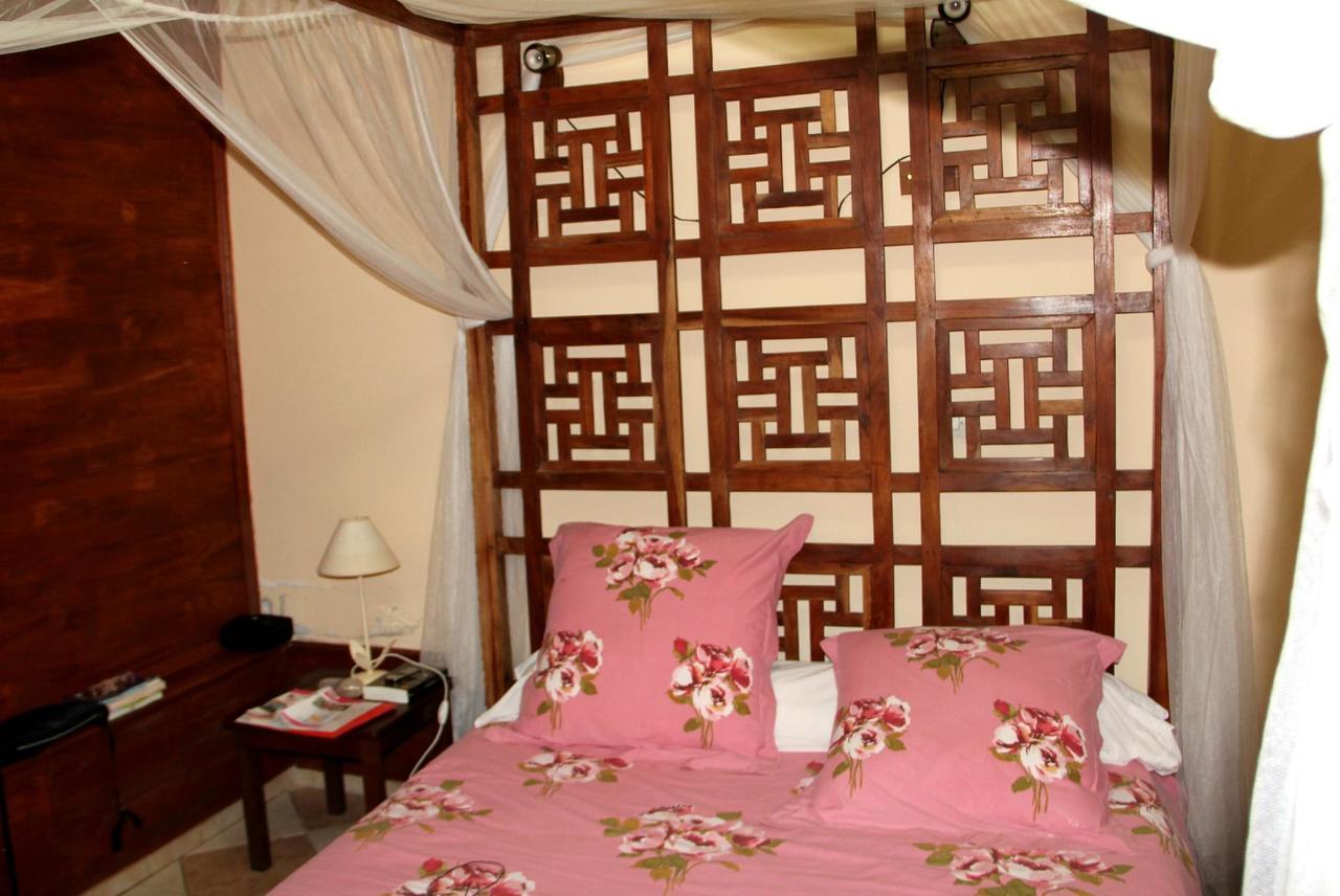 Matilona Bed & Breakfast Сент-Роуз Екстериор снимка
